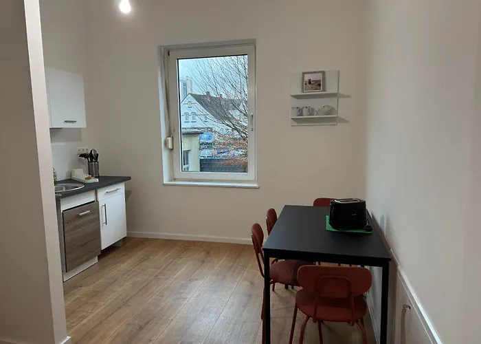 Große Monteurwohnung Mit 2 Bädern &parkplatz Apartment *